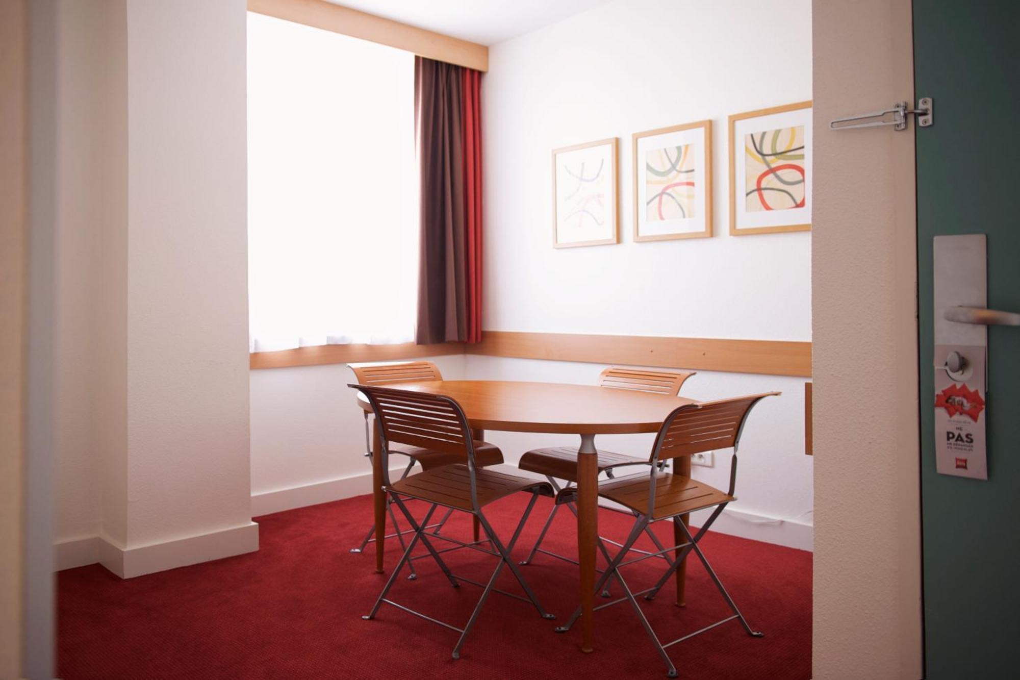Suite with One Double Bed and Sofa Bed,1731396763:JPEG