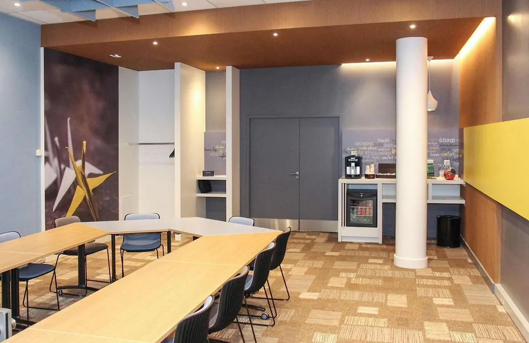 Ibis Styles Lyon Gerland-1